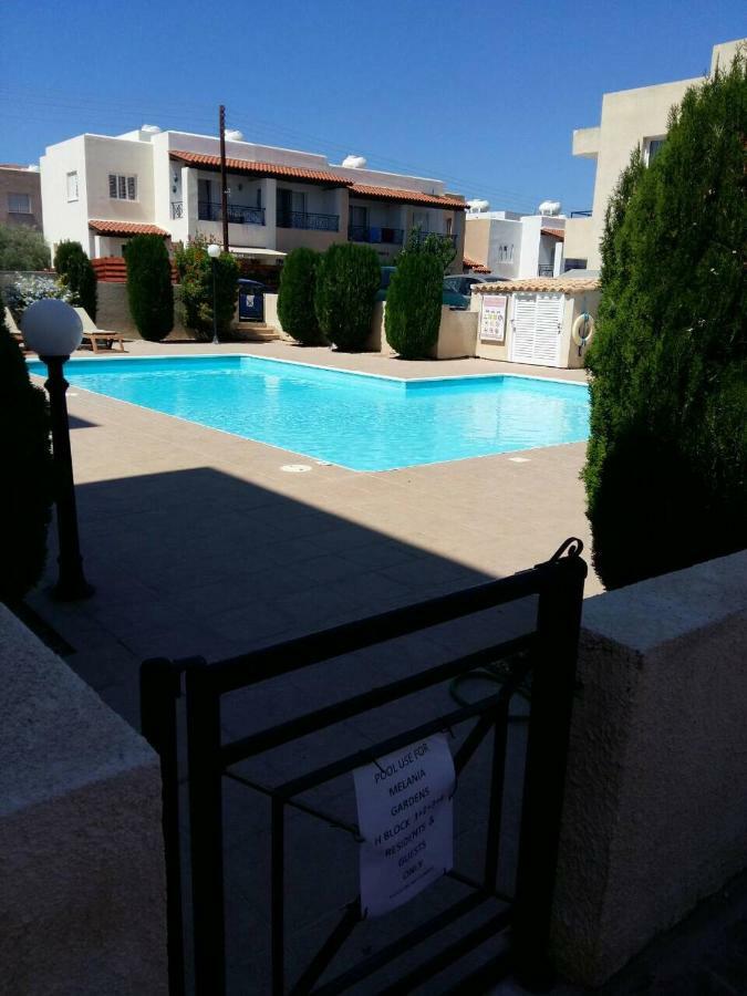 By The Sea Apartman Paphos Kültér fotó